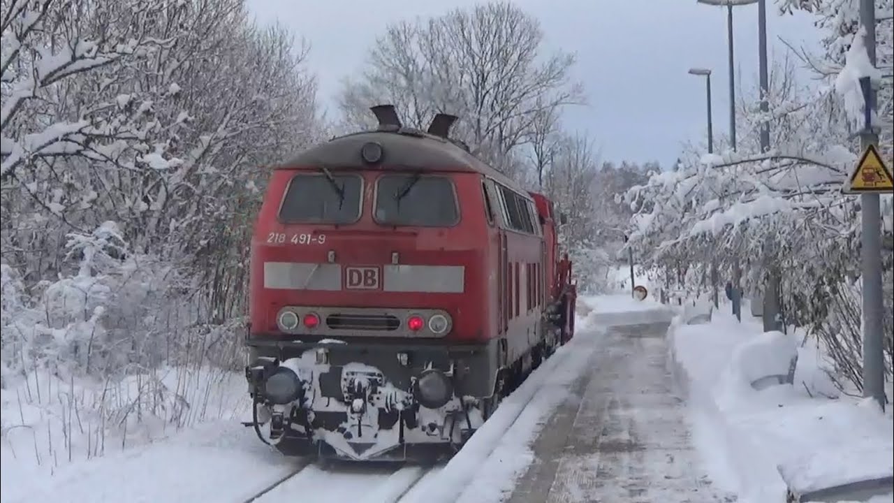 Winterchaos im Oberland | 218 491-9 mit Schneepflug & V100 der BOB