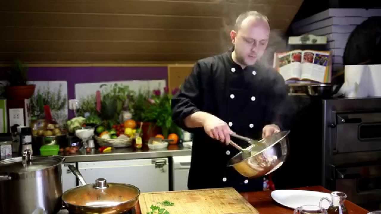 Gotuj z Sylwestrem Lisem - Odcinek 1 ( Ossobucco - steki z giczy cielęcej )