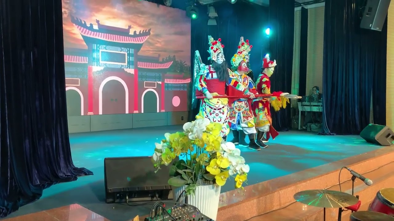 Trích đoạn Hát Bội: Tạ Ôn Đình chém đầu Khương Linh Tá