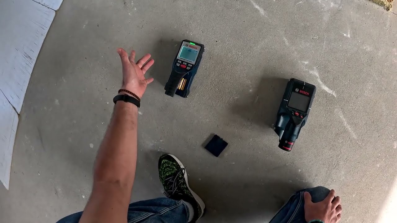BOSCH D-tect detectors are able to find plastic pipes, not only in floor heating but also in walls.