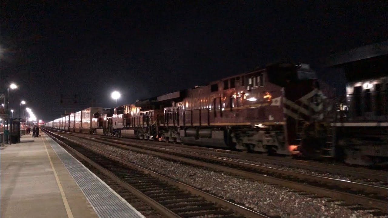 Justin Trackside - Railfanning at Night feat. NS 8104 (Lehigh Valley)