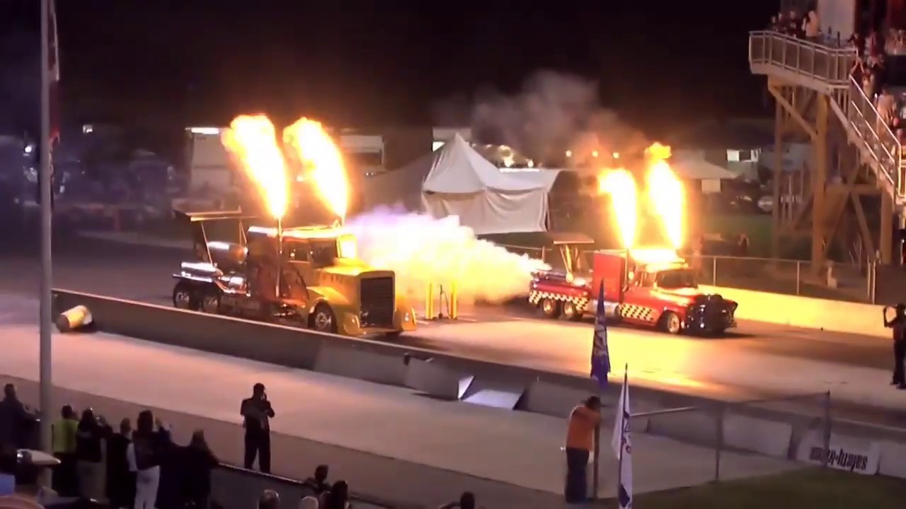 KOMPILASI VIDEO DRAG RACE TRUCK || PAKAI MESIN JET !!