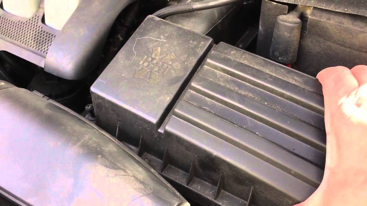 1 Min. Anleitung: Luftfilter wechseln bei meinem VW Golf 5 Diesel V ohne Musik V