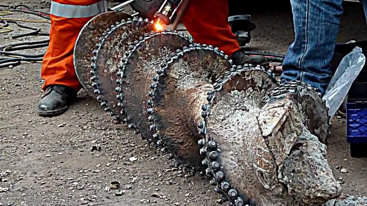 BETEK TungStuds: Best&uuml;ckung einer Bohrschnecke / Equipping of an auger HD