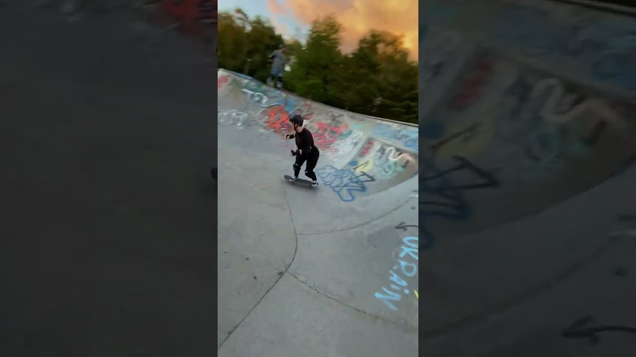 Skatepark Gleisdreieck Berlin Germany big bowl roll in with Skateboard #skateboarding