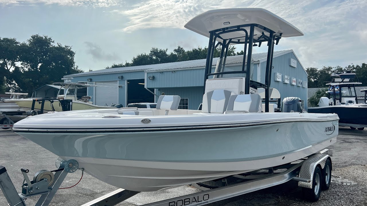 2025 Robalo 226 Cayman (Parker Marine)