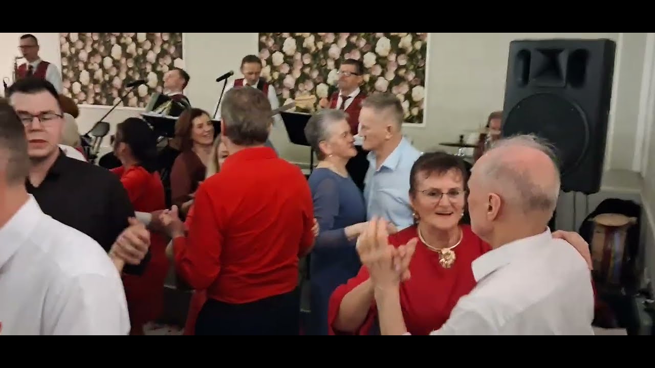 14.02.2026r. Serce me zabrałaś na zabawie walentynkowej z Kapelą Stąporkowską w Złotym Dworze