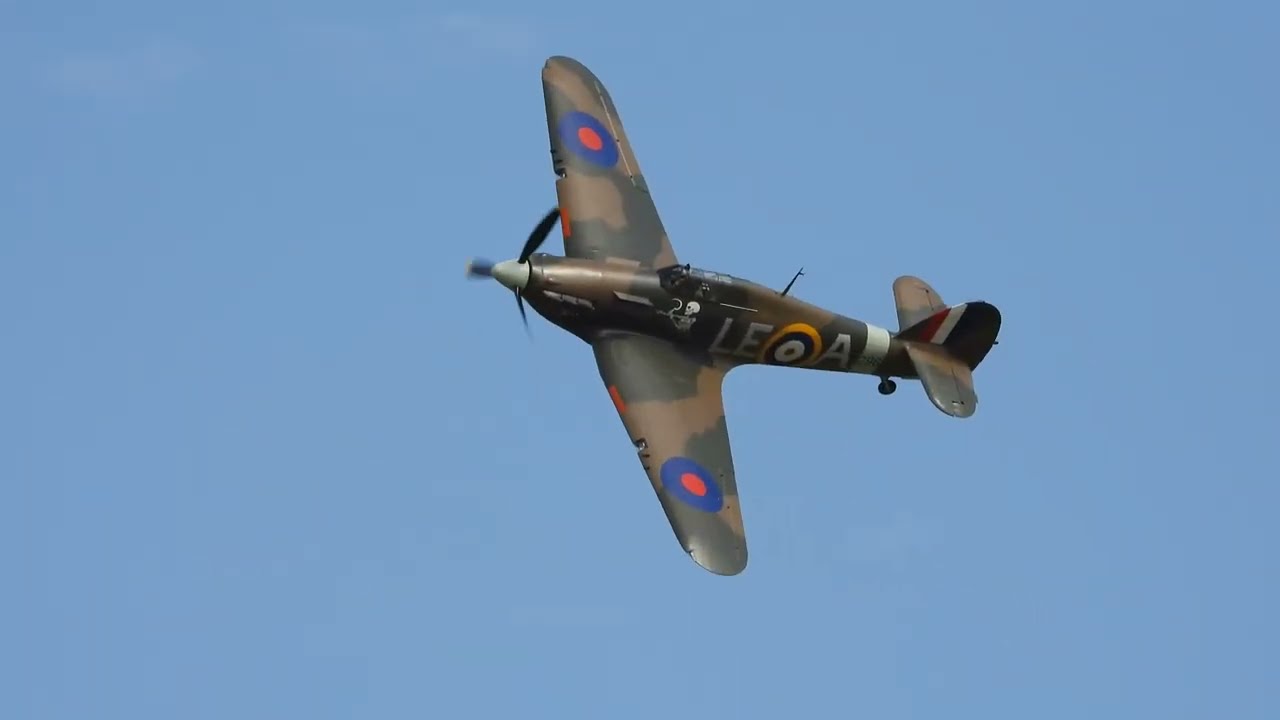 Hurricane Spitfire P-51 Mustang  Run-up And Flyby Aero Gatineau 2024