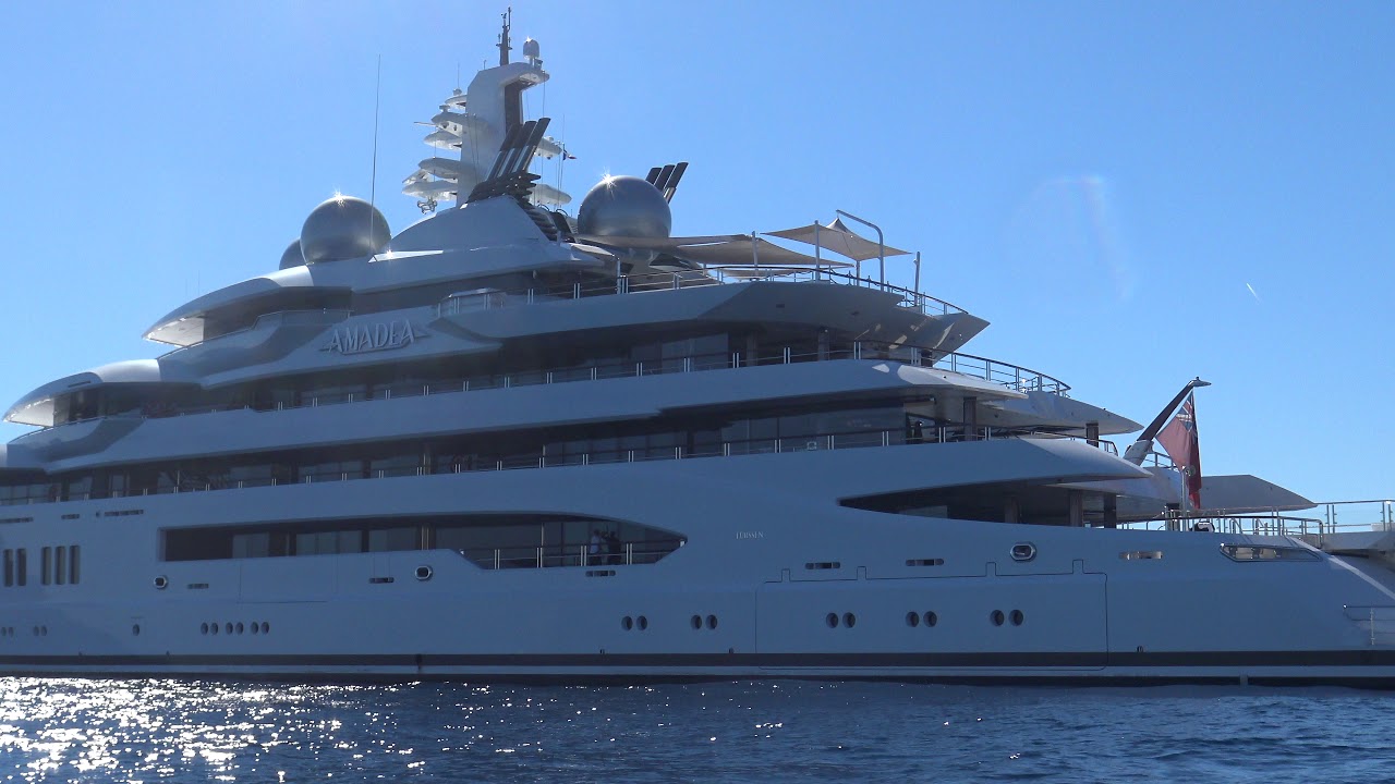 Mega Yacht AMADEA (video #2)