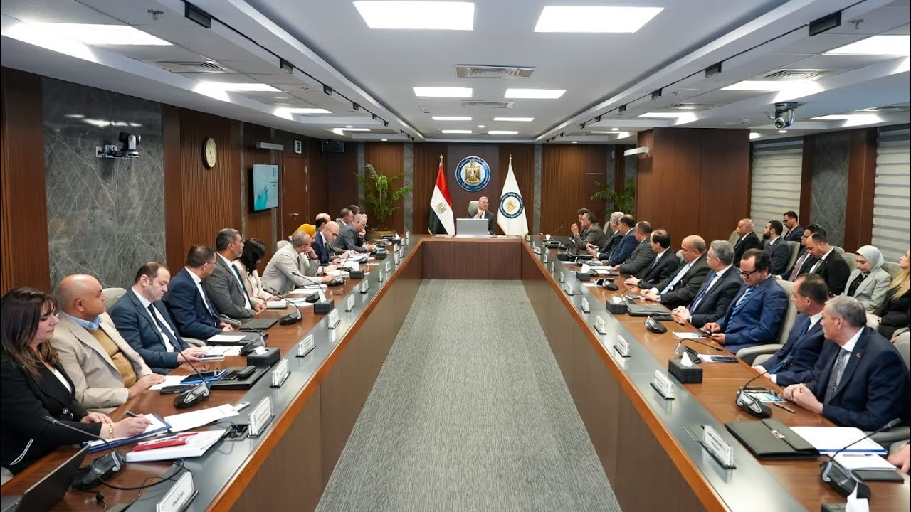 وزير البترول خلال رئاسته الجمعية العامة لشركة خدمات البترول البحرية