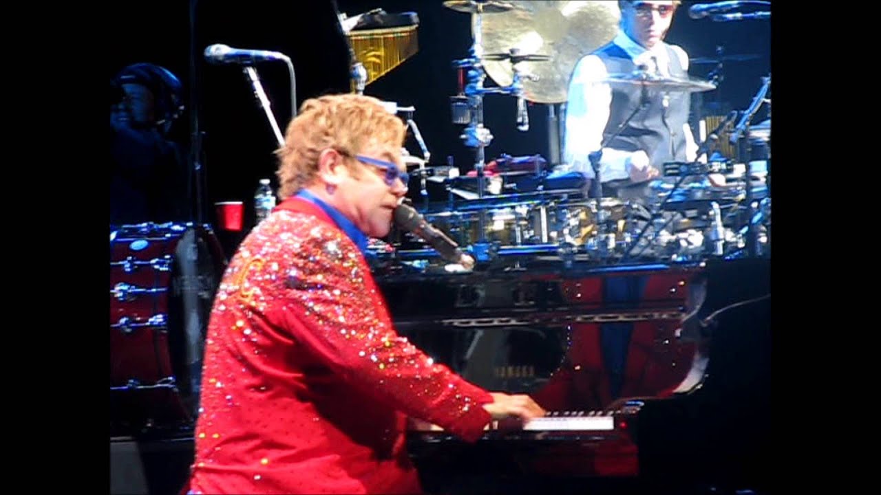 Elton John - Saturday Night's Alright (For Fighting) - ( Nashville, TN 05 APR 2013)