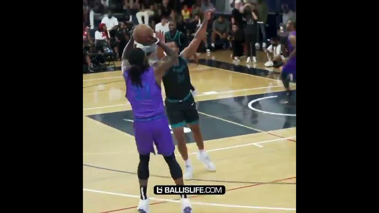 Montrezl Harrell & Kenneth Faried teamed up & were CATCHING BODIES at the Drew League 🔥🔥