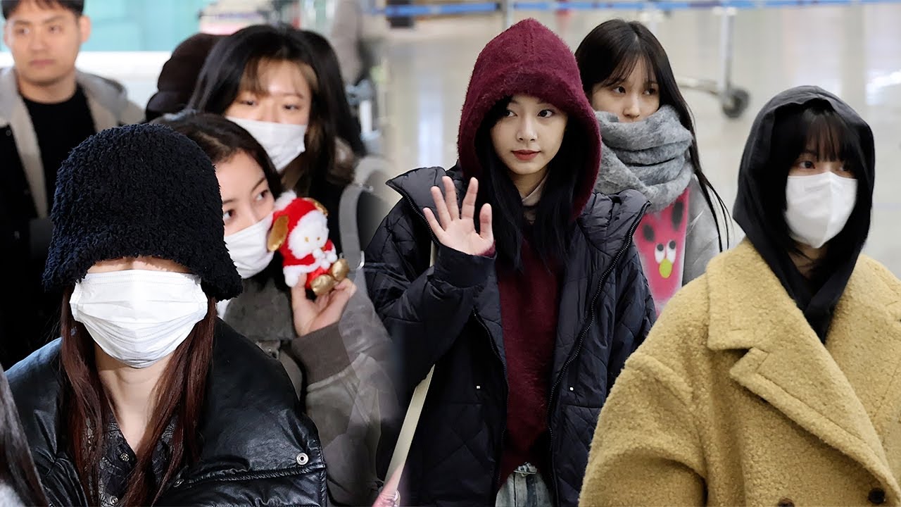 TWICE (트와이스) 입국 MERRY CHRISTMAS | 인천공항 | 231224