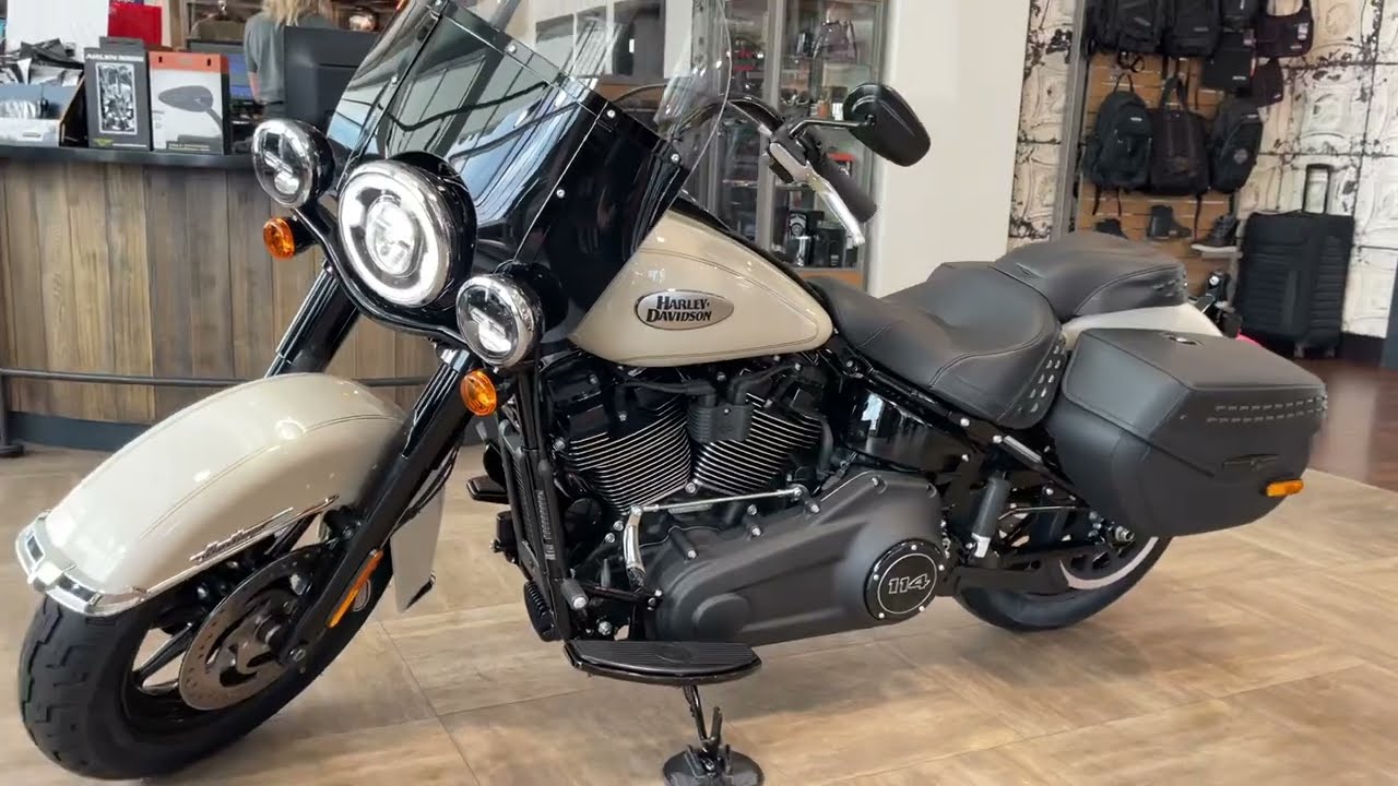 New 2022 Heritage 114 Harley-Davidson white