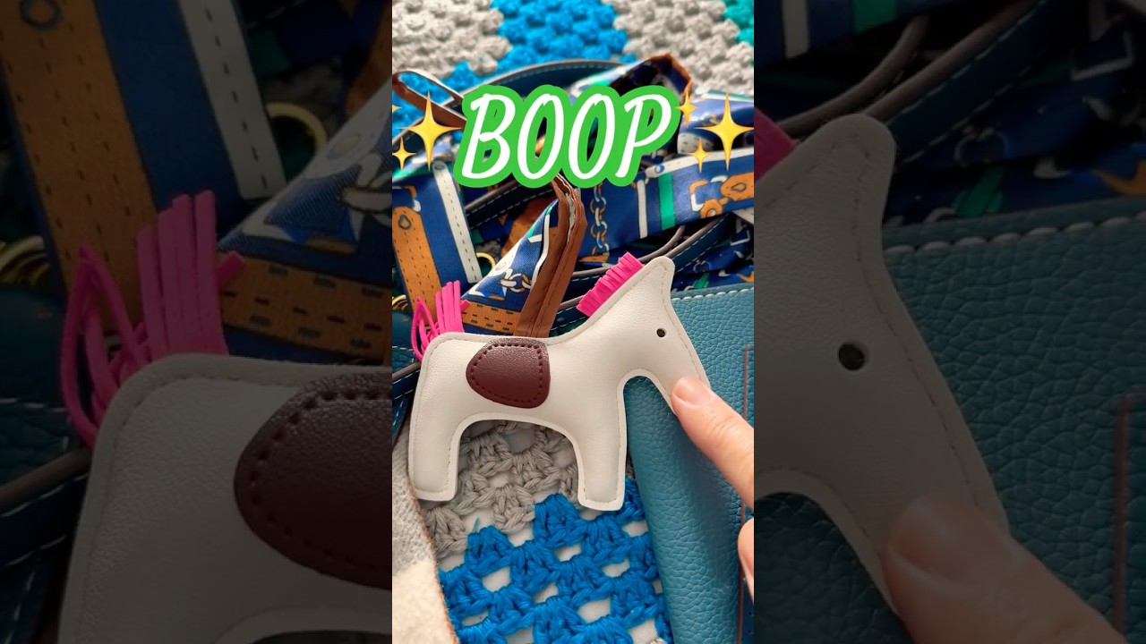Cozy sewing session as I work on my Kelly bag from 