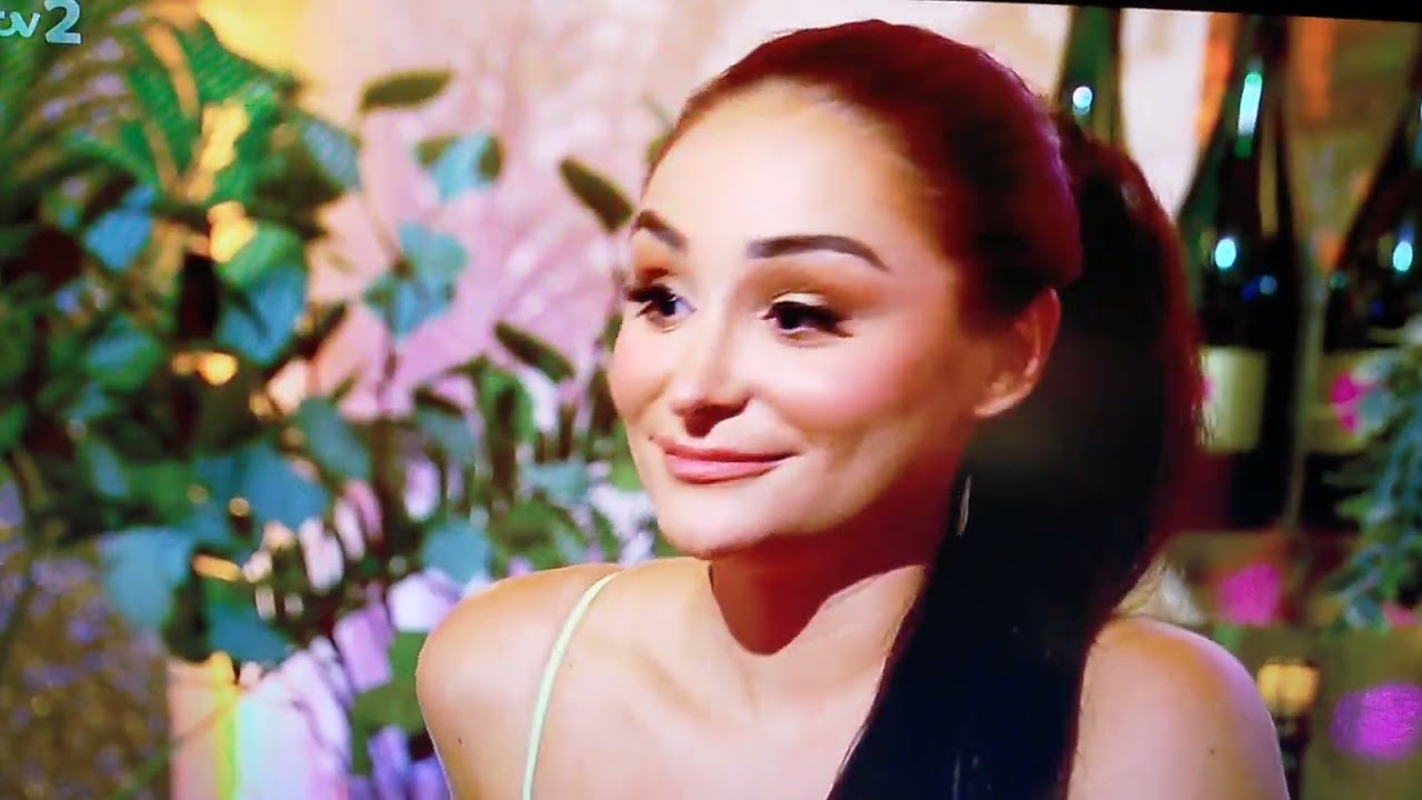 SUMMER & COCO KICK OFF @ Love Island Reunion FOOTAGE