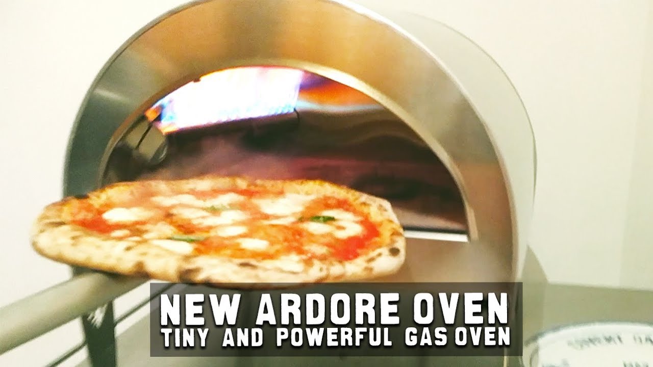 My new Ardore oven tested with a Neapolitan pizza!