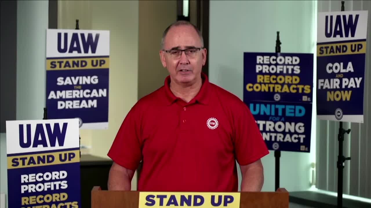 UAW president Shawn Fain calls on additional workers to join 'Stand Up Strike'