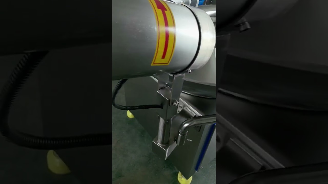 Meat Bowl Cutter Machines are mainly used in the processing of meat products