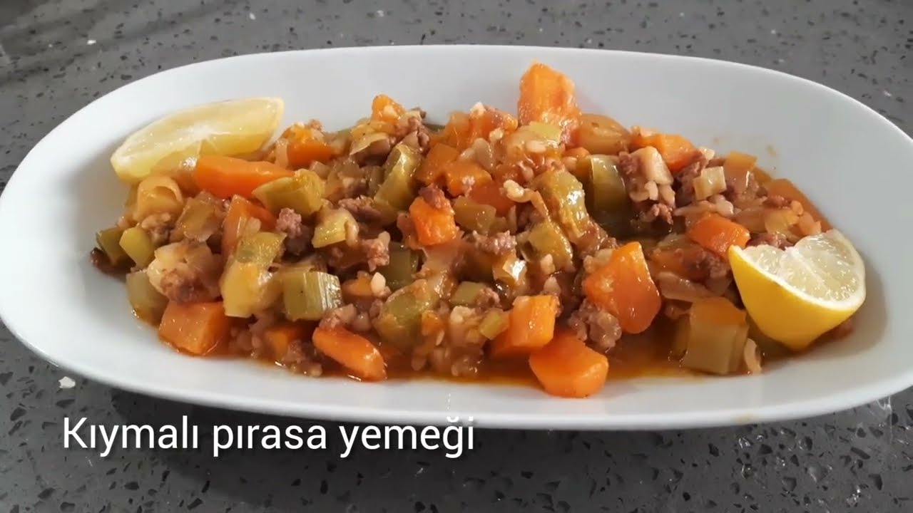 Nefis Ve Pratik Kış Sofralarının Vazgeçilmezi 🌿 Kıymalı Pırasa Yemeği Tarifi