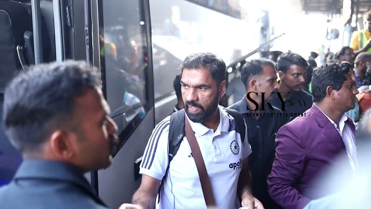 indian Cricket team at trivandrum airport IND vs NZ
