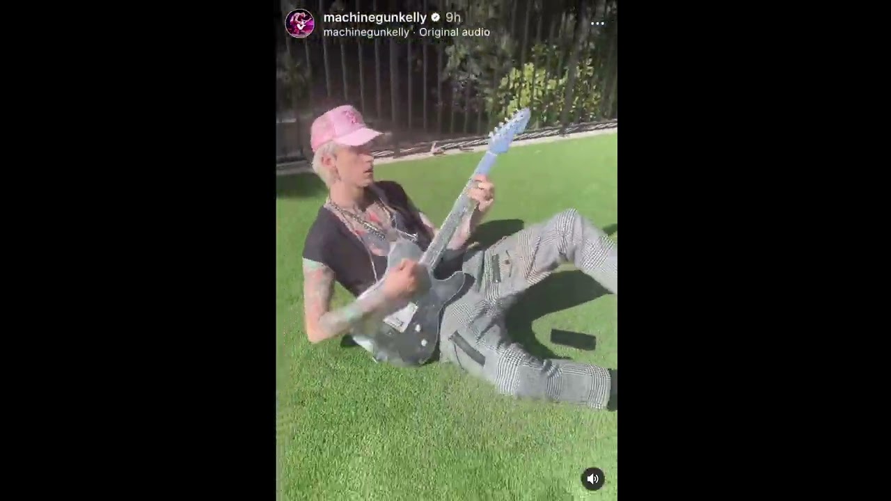 MGK NEW SNIPPET NEVER MAKE FRIENDS WITH A ROCKSTAR #mainstreamsellout #machinegunkelly