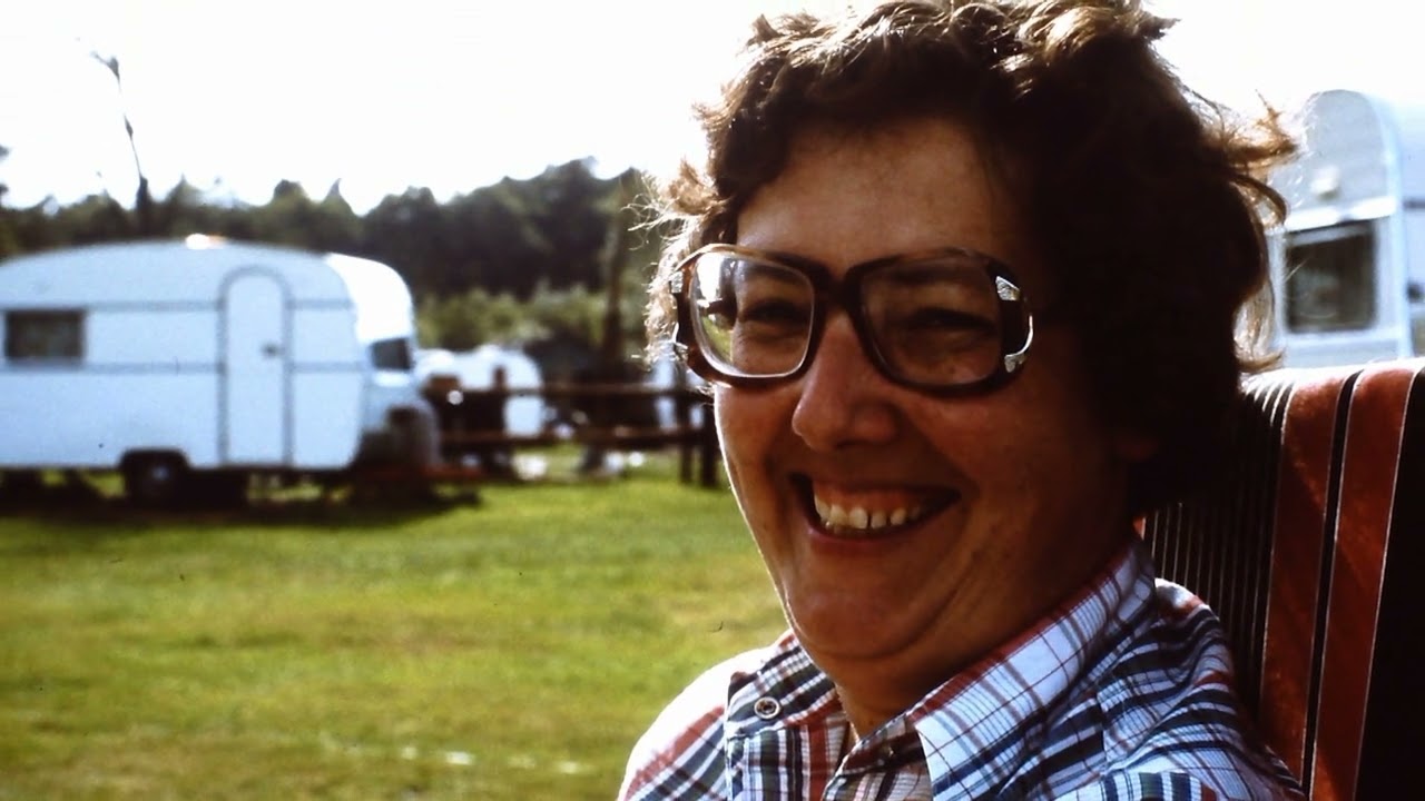 jaren 70, camping Paul de Rooij, caravan op het veld
