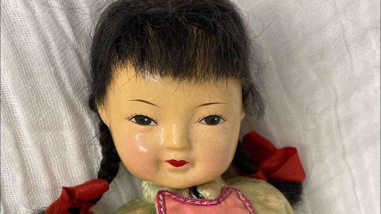 Две мои детские куклы, которые пропали на много лет, наконец-то вернулись ко мне. ❤️