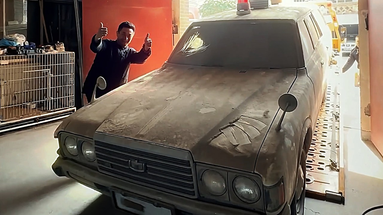 Reviving a Legend: Real 40-Year-Old Toyota Crown Wagon Restoration