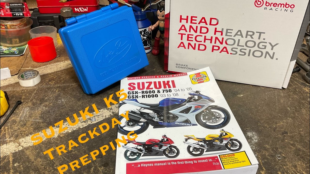Trackbike prepping on Suzuki 750 K5