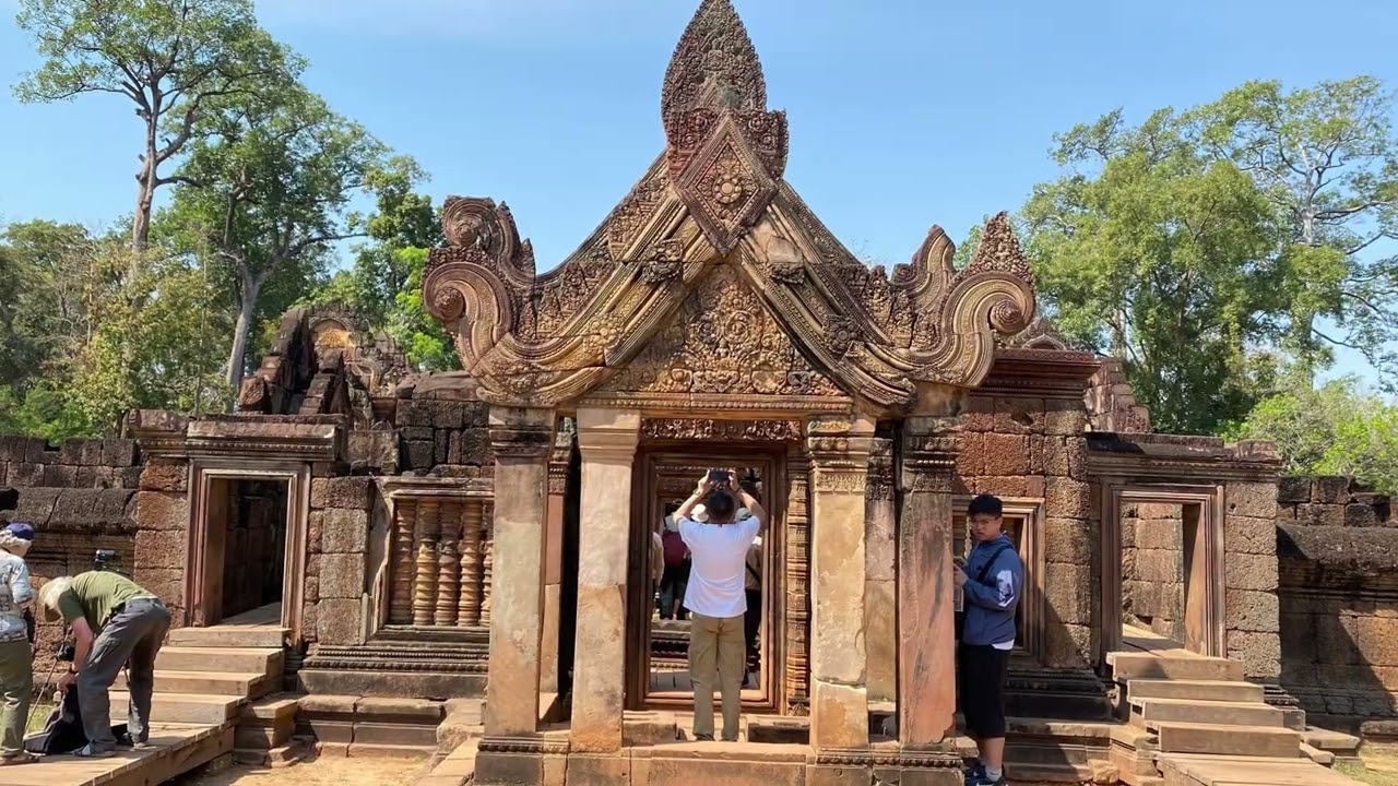 Banteay Srei and Beng Melea Temple