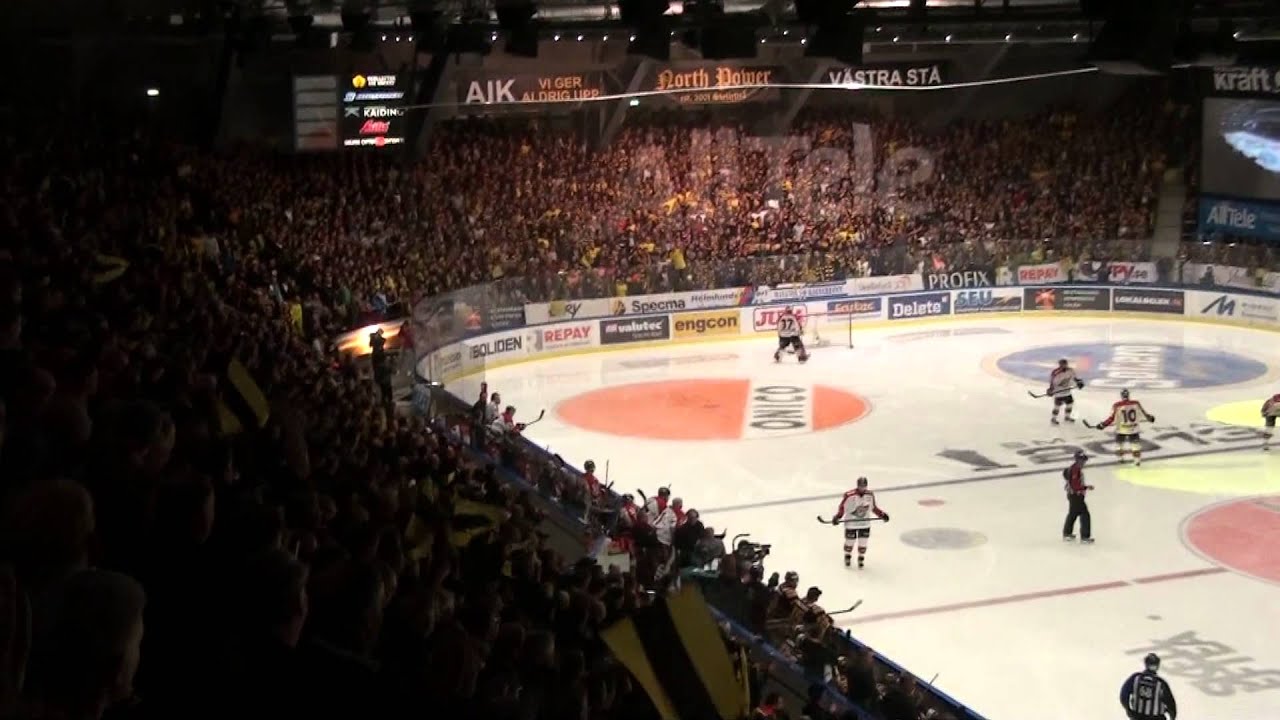 SM-final 2013. Skellefteå - Luleå match 3. Vi på Västra Stå har aldrig tvivlat - hela arenan hoppar.