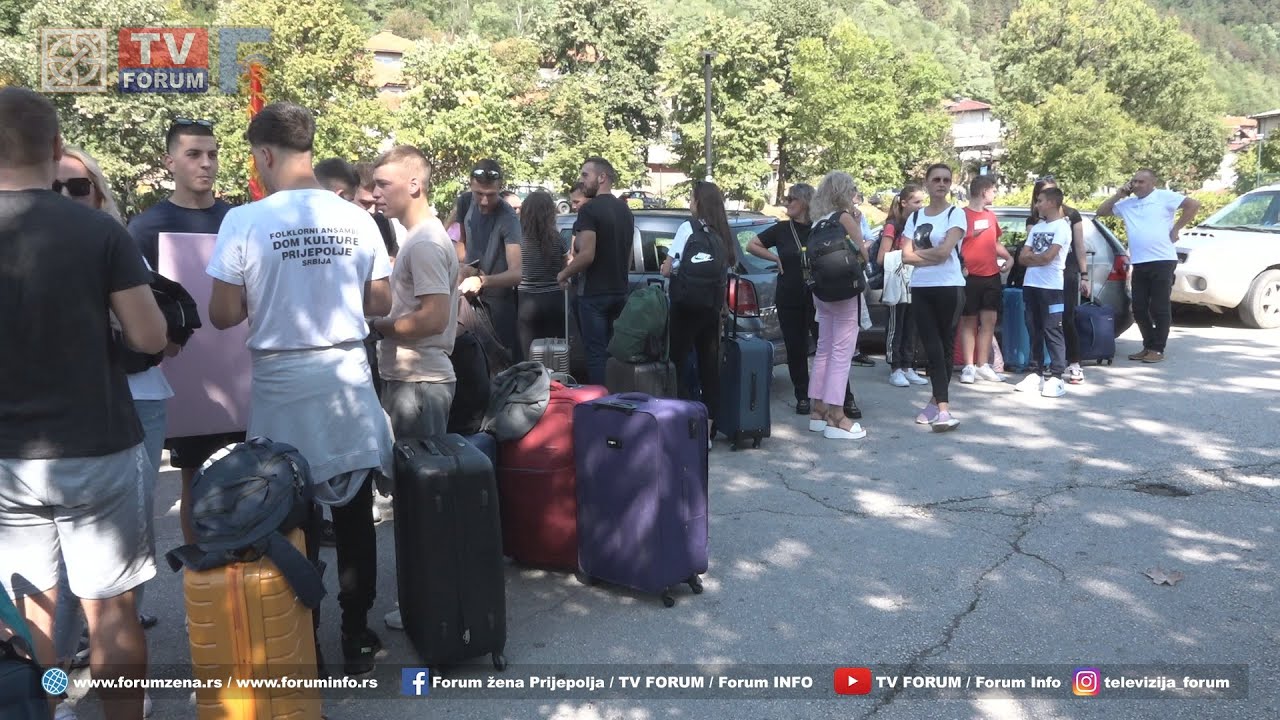 Folklorni ansambl Doma kulture na putu za Grčku