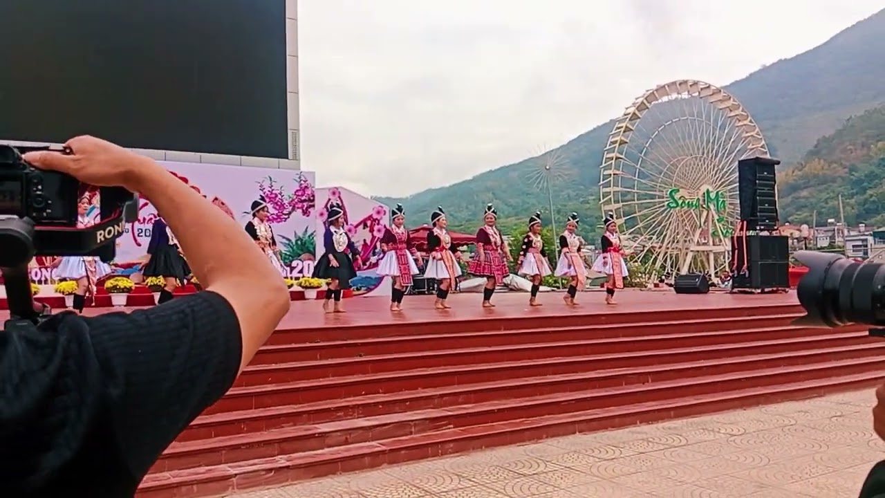 Tết mông bính ngọ năm 2026 tại quảng trường 3/2 tại huyện sông mã 