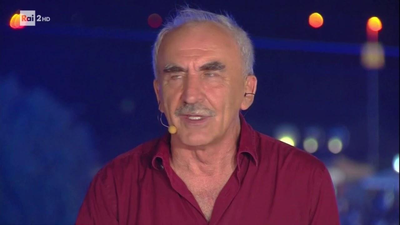 ELISA ALLA NOTTE DELLA TARANTA 24 08 2019