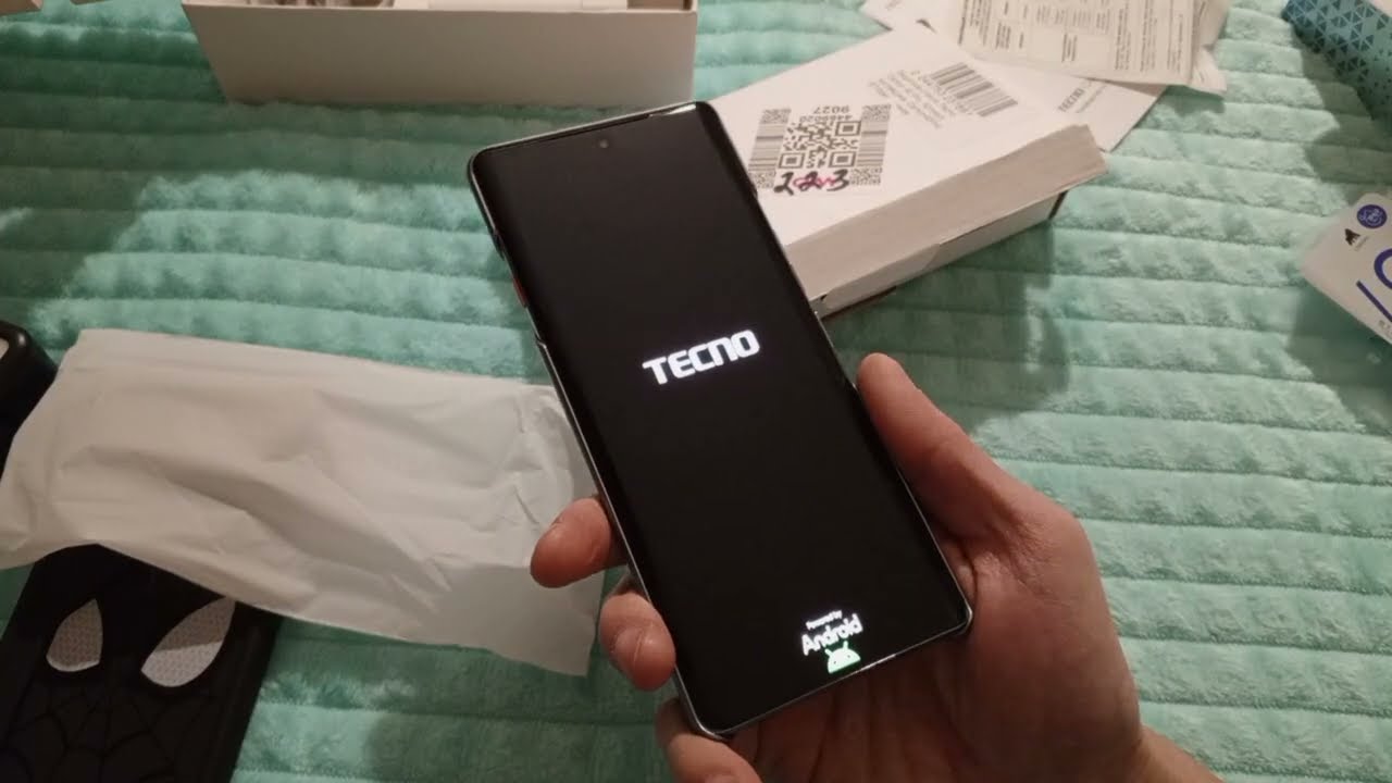 Распаковка Tecno Camon 40 Pro 5G