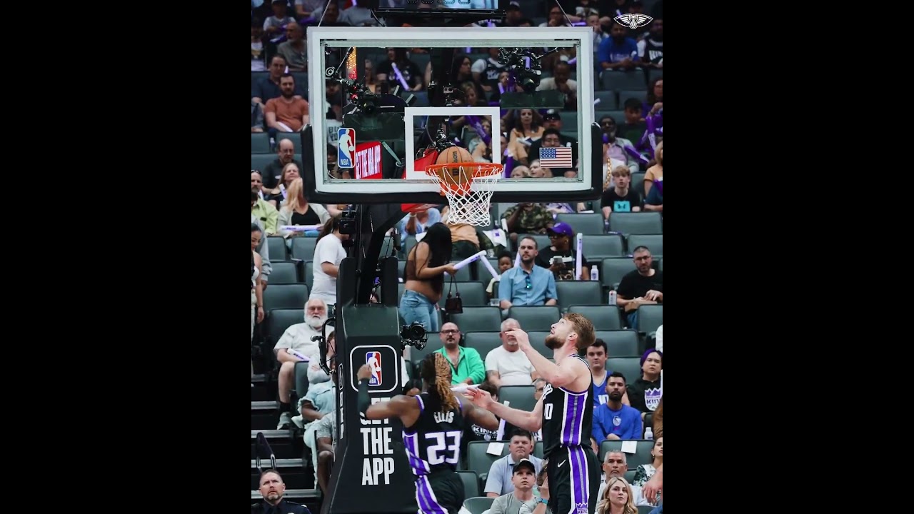 Jonas Valanciunas TOO BIG #pelicans #kings #nba #nbahighlights