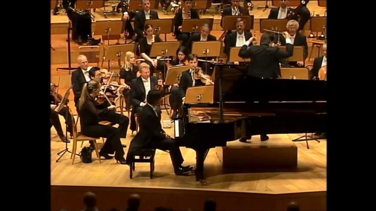 Fabio Bidini plays Rachmaninov: Concerto N. 3 - II Mov. Intermezzo. Adagio