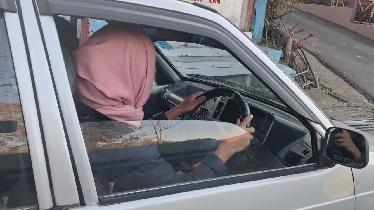 Anu driving zir 