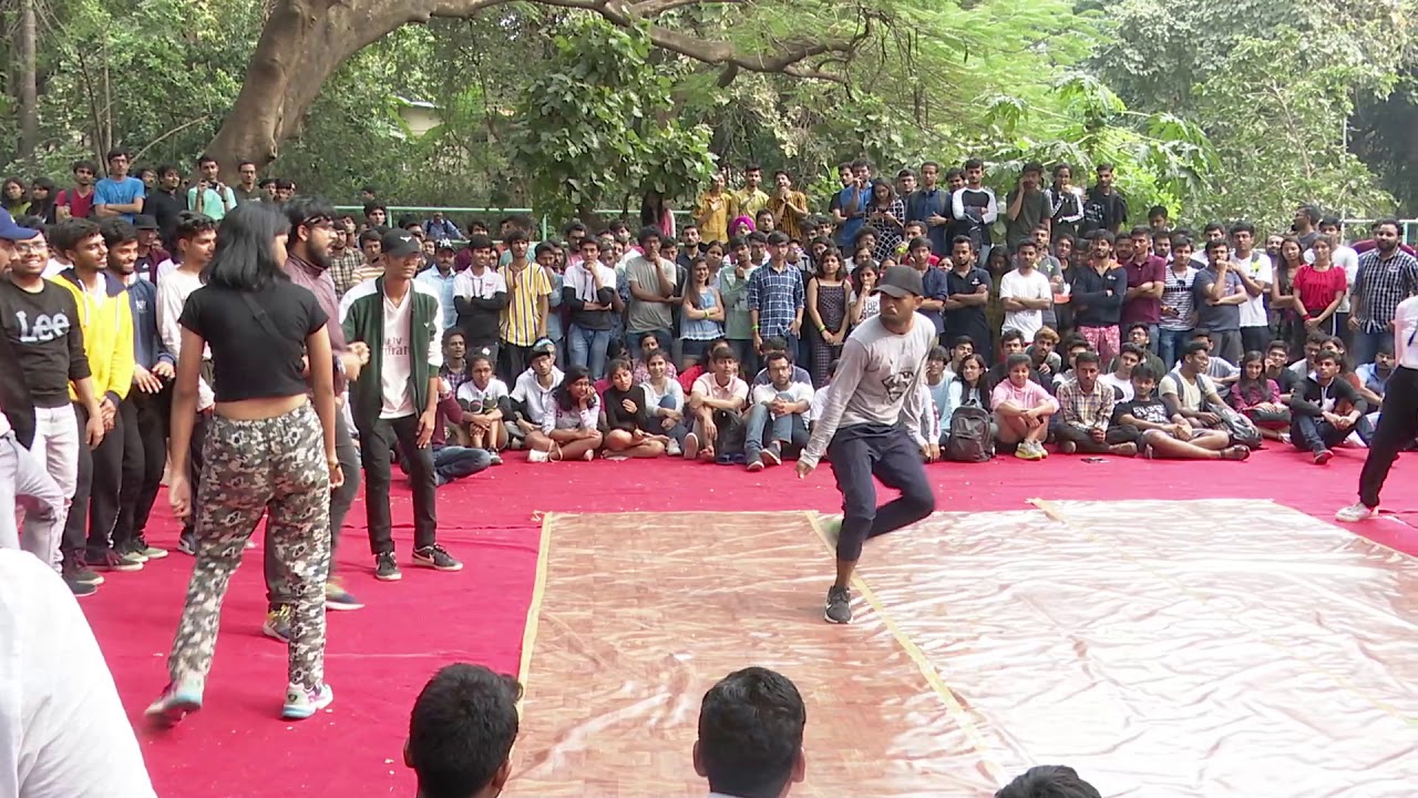 IIT BHU v/s IIT Gandhinagar | Street Battle | Cultural Meet 4.0 2019