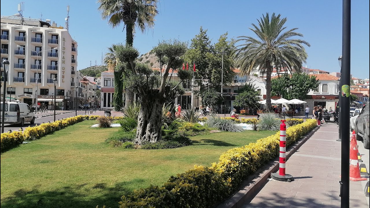 Çeşme Çarşı'ya gidiyoruz.