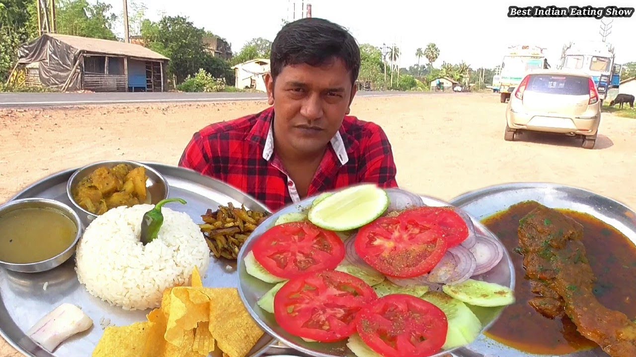 Pure Dhaba ( Roadside Hotel ) Eating Show -Mutton- Chicken -Bhola Fish - Green Salad -Outside Eating