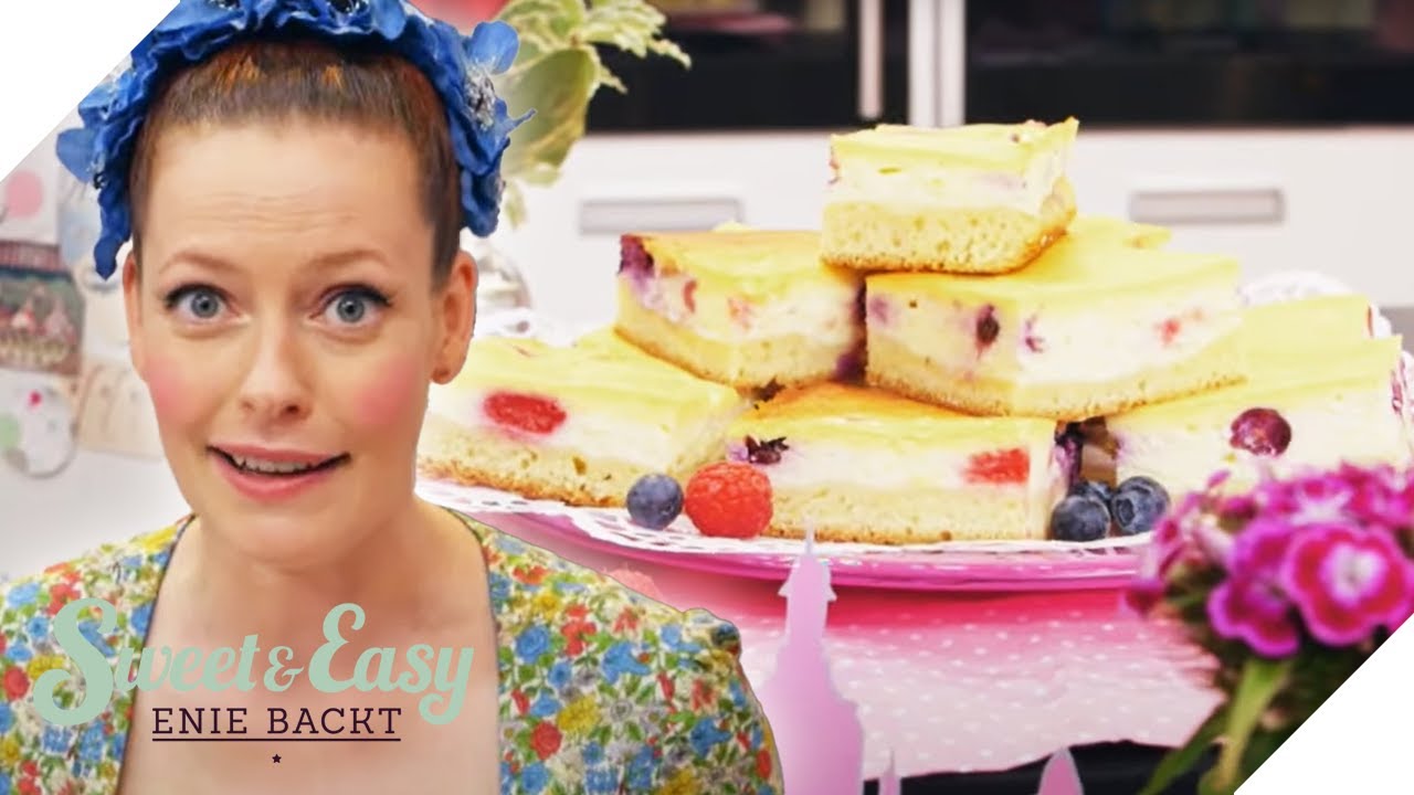 HIMMLISCH LECKER!😋 Dresdner Eierschecke mit Beeren | Sweet & Easy - Enie backt | sixx