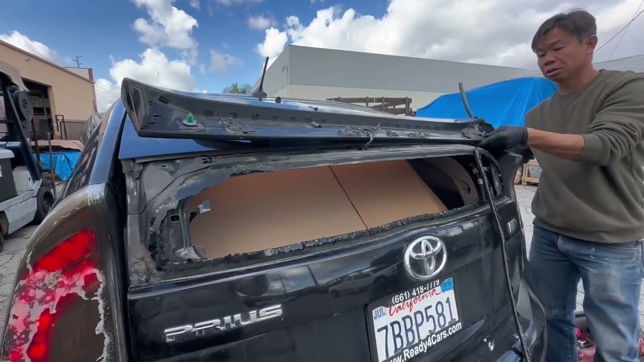 DIY How to Install a Lower Back Glass for the Toyota Prius