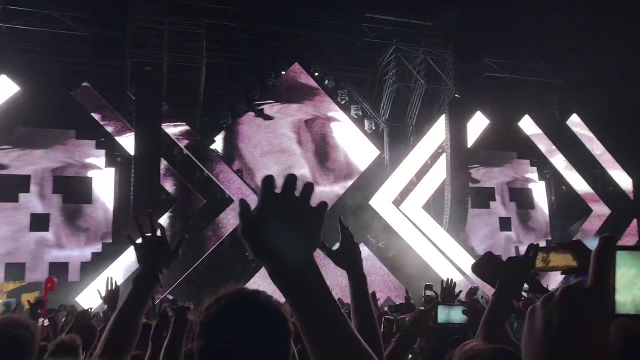 THE CHAINSMOKERS - Barcelona Beach Festival 2018 full set