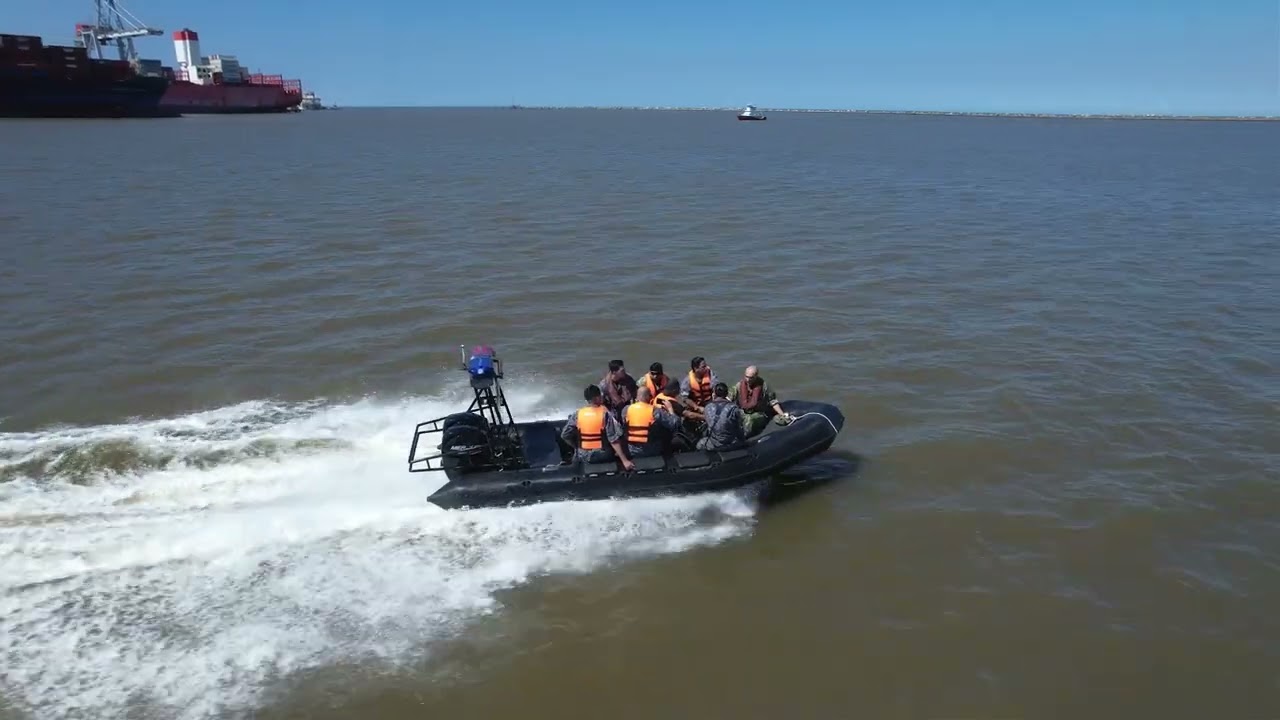 NE 590 Maniobras Comando 02