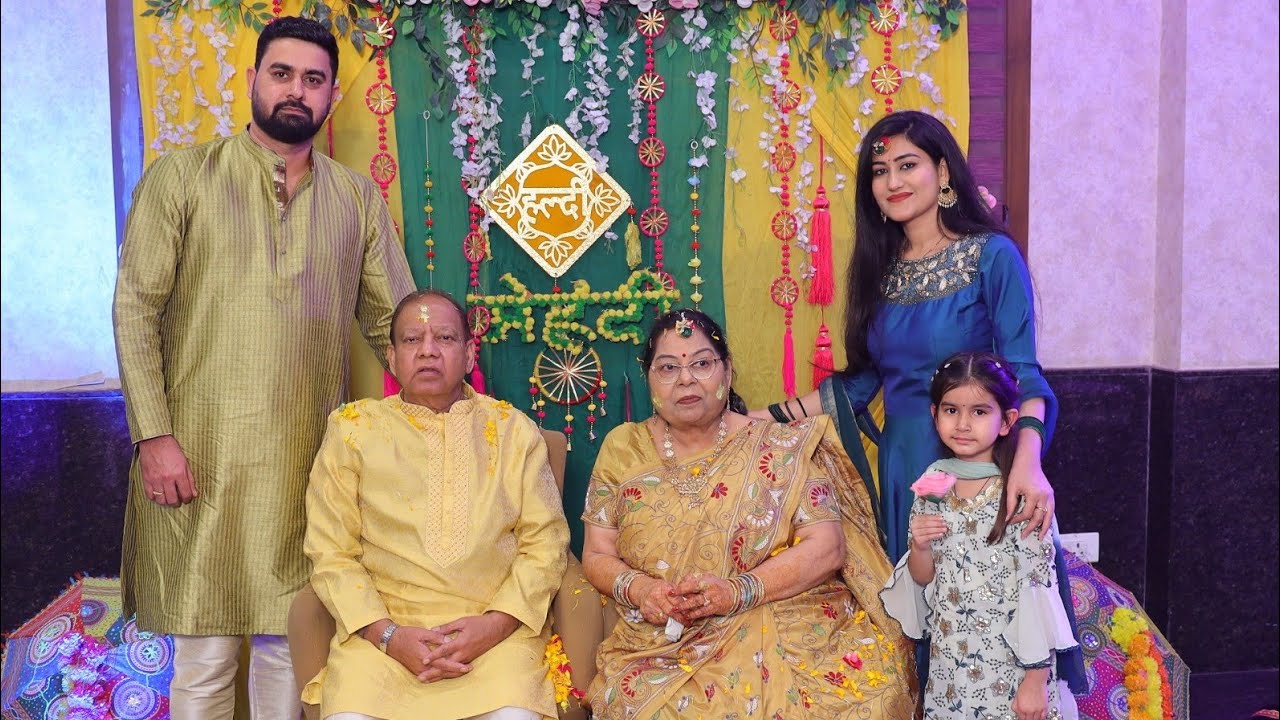 Shaadi Ki Pehli Rasam 💫 | Haldi Mehendi Special Vlog