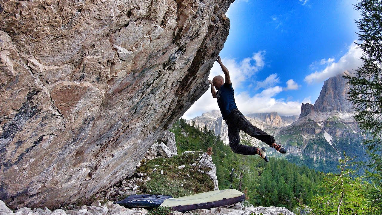 Cinque Torri : Ombres et Poussi&egrave;re 7A