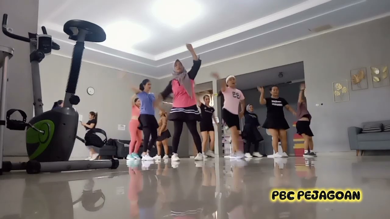 AEROBIC-BL PBC PEJAGOAN KEBUMEN COACH CHANDRA CHA CHA 