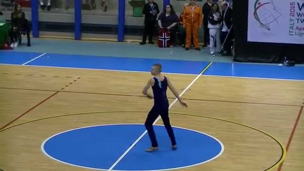 WK Twirl 2015 1 Baton Dennis qualification